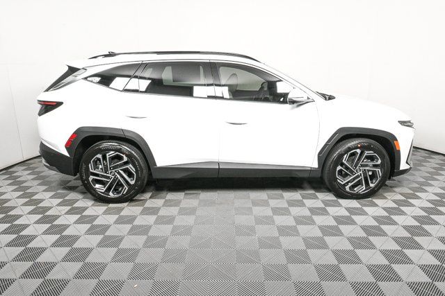 2026 Hyundai Tucson Limited photo 2