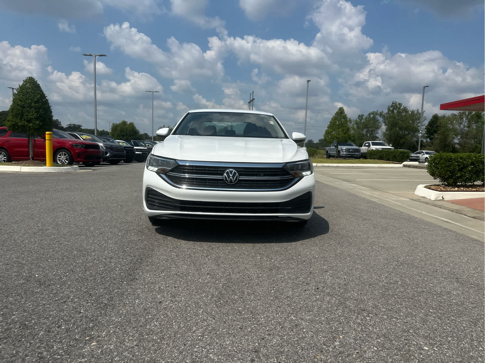 2024 Volkswagen Jetta S photo 2