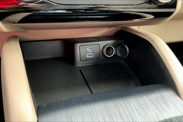 2022 Ford Escape SE photo 29