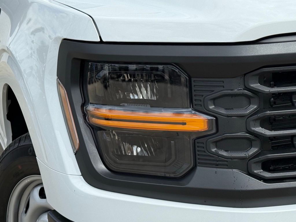 2025 Ford F-150 XL photo 3