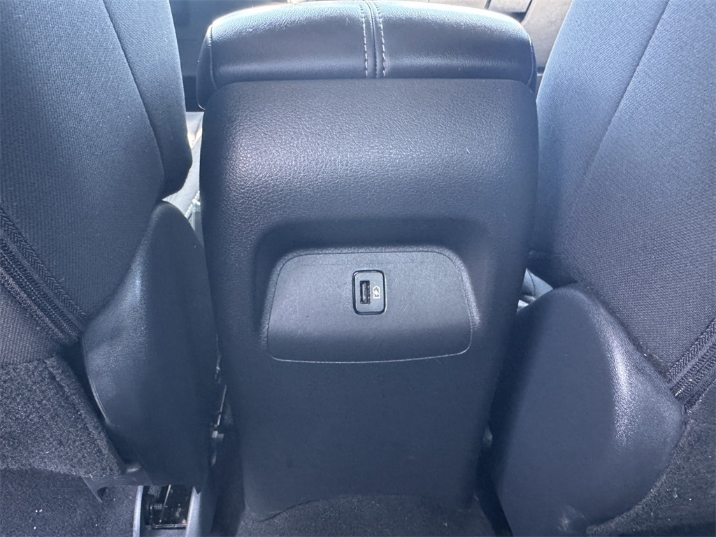 2022 Nissan Sentra SV photo 12