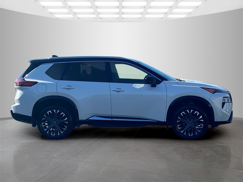 2024 Nissan Rogue Platinum photo 6