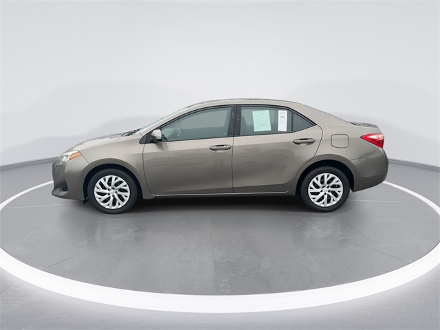 2018 Toyota Corolla LE photo 4