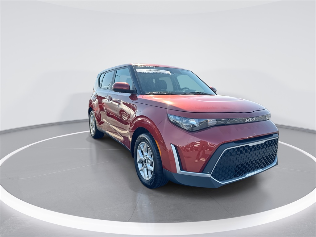 2023 Kia Soul S photo 2