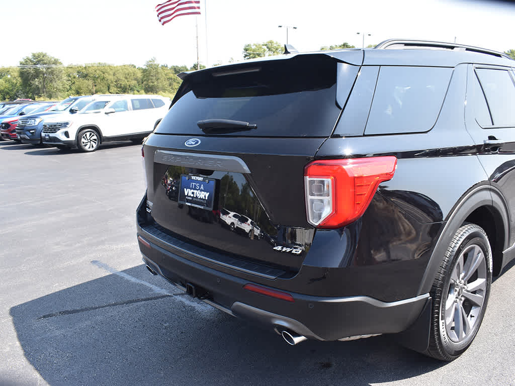 2023 Ford Explorer XLT photo 28