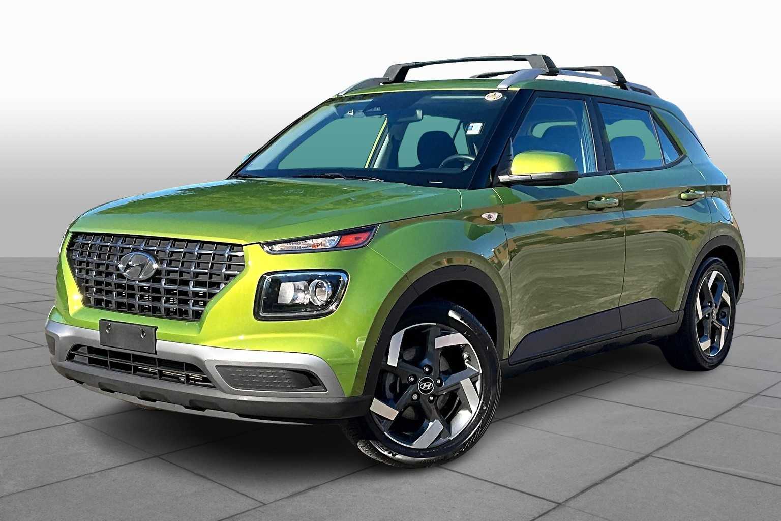 2023 Hyundai Venue SEL's photo