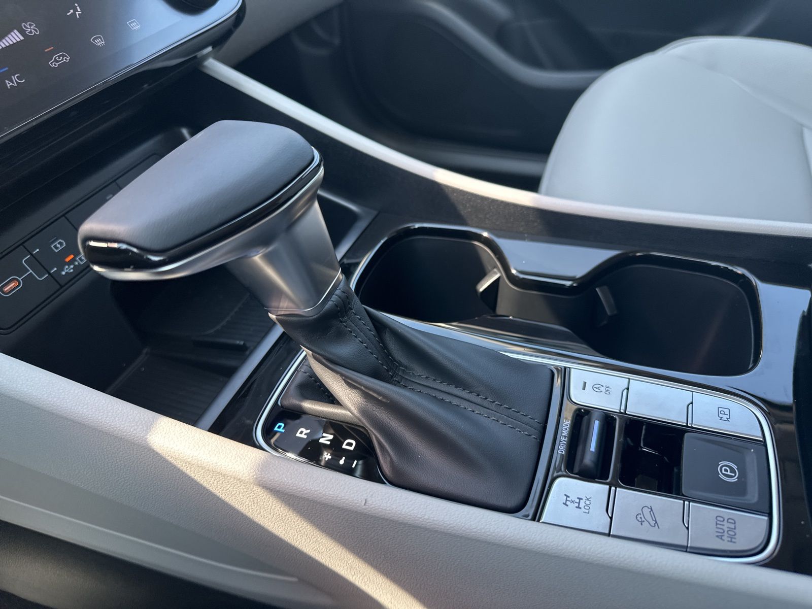 2025 Hyundai Tucson SEL Convenience photo 26