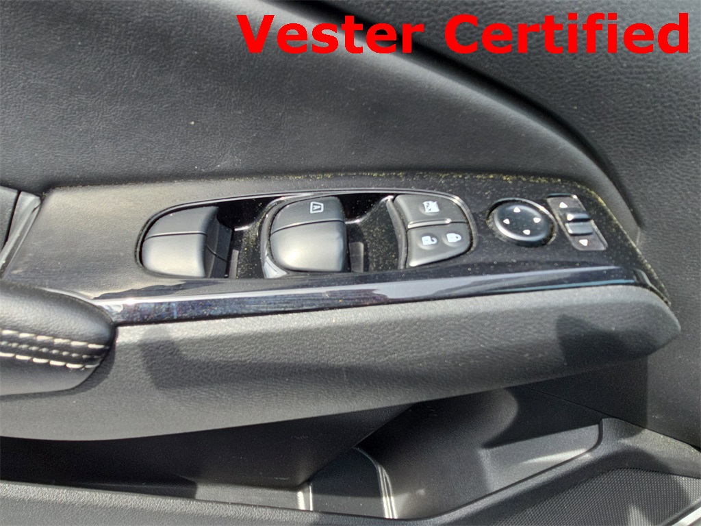 2023 Nissan Altima 2.5 SV photo 25