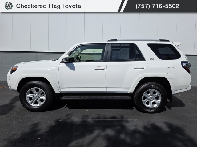 2024 Toyota 4Runner SR5 photo 3
