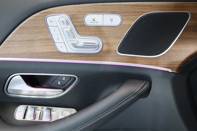 2025 Mercedes Benz GLE 350 4MATIC photo 3