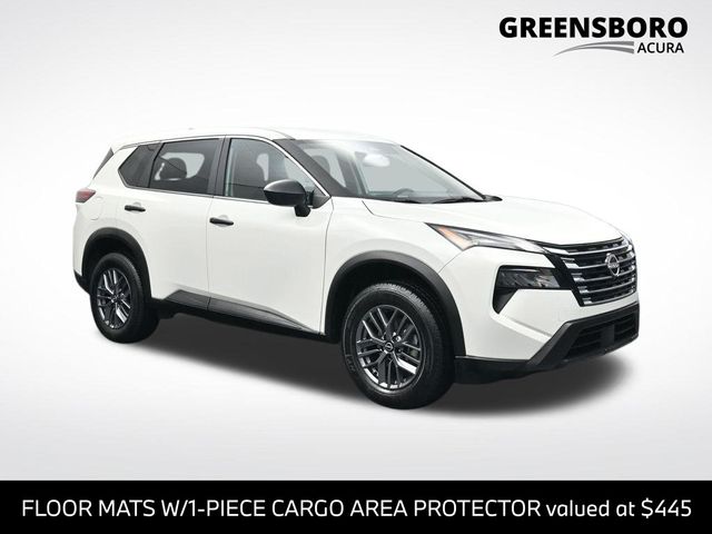 2024 Nissan Rogue S's photo