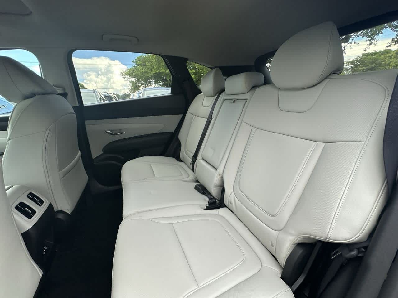 2025 Hyundai Tucson SEL Convenience photo 21