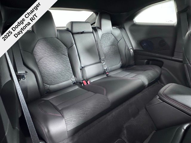 2025 Toyota RAV4 LE photo 20