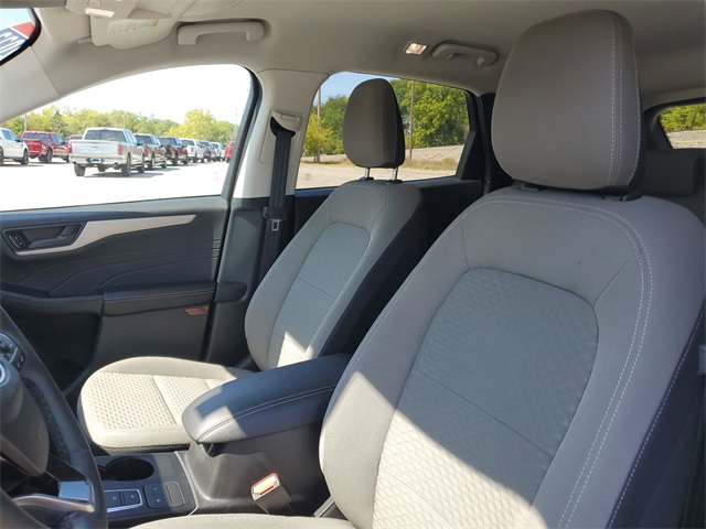2022 Ford Escape SE photo 9