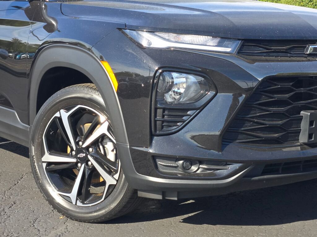 2023 Chevrolet Trailblazer RS photo 2