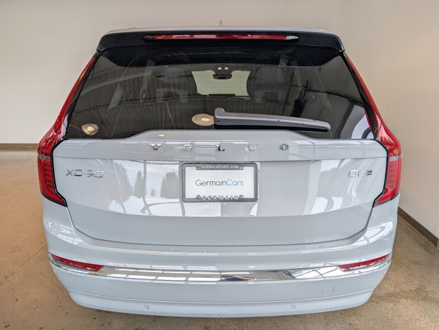 2026 Volvo XC90 Plus photo 4