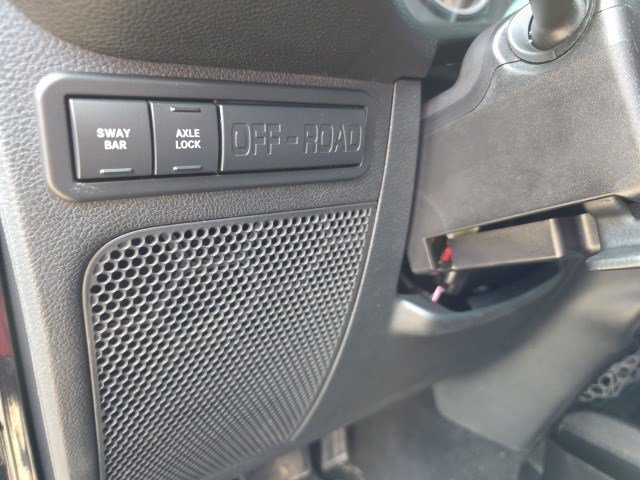 2012 Jeep Wrangler Unlimited Call of Duty: MW3 Edition photo 19