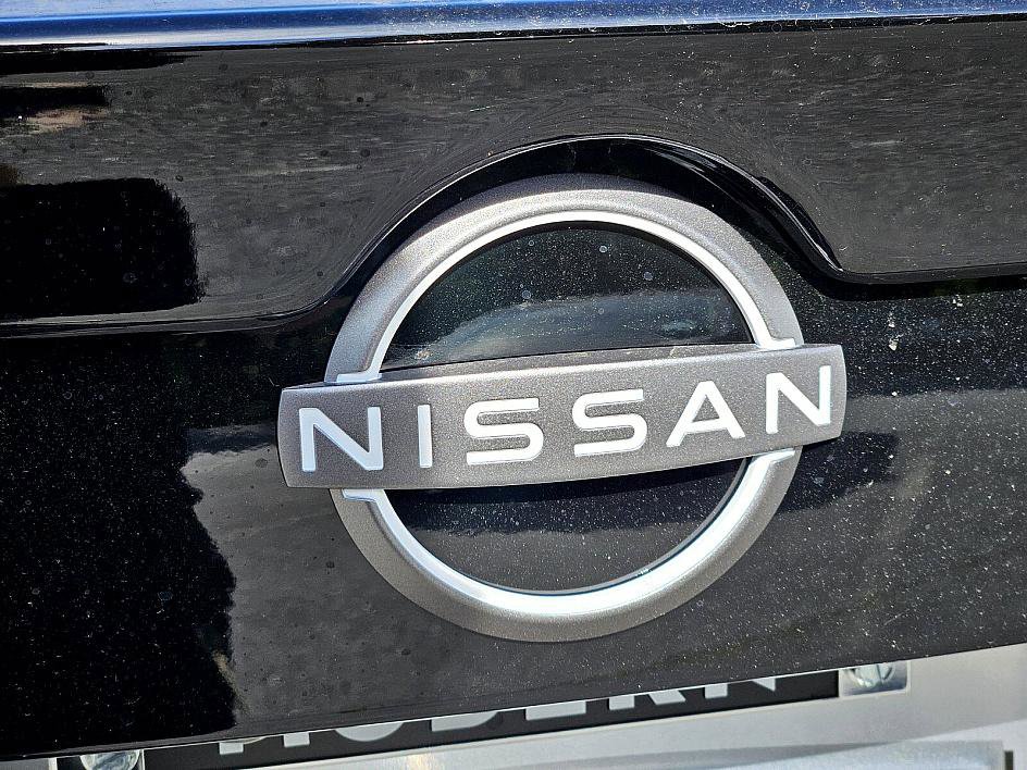 2025 Nissan Sentra SR photo 13