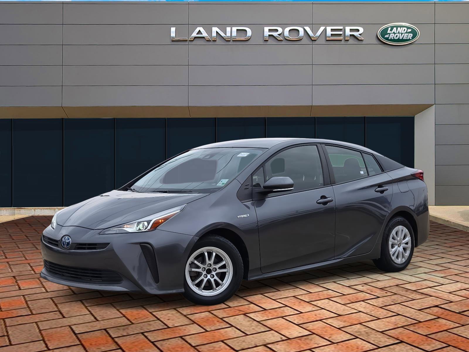 2022 Toyota Prius Base's photo