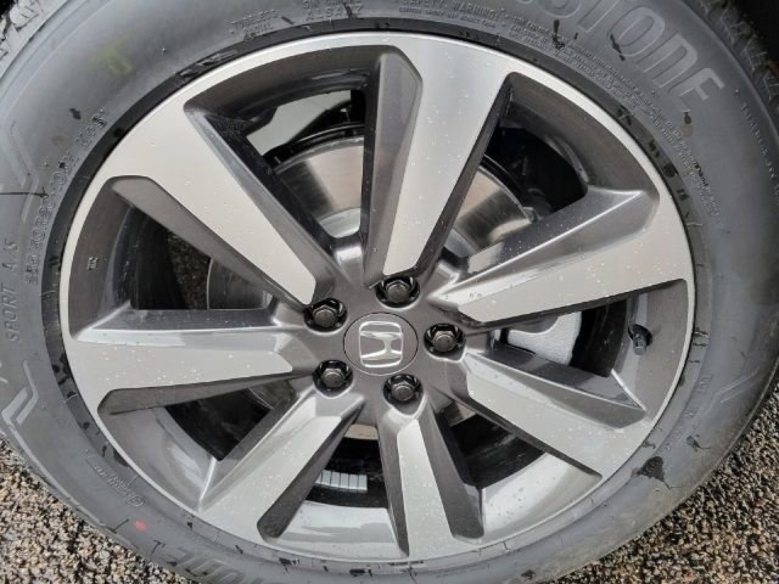 2025 Honda Pilot Touring photo 2