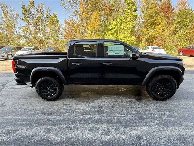 2026 Chevrolet Colorado Trail Boss photo 3