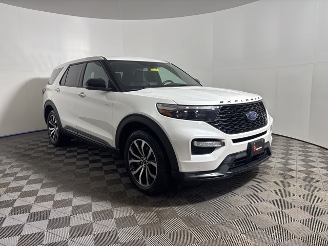 2021 Ford Explorer ST's photo