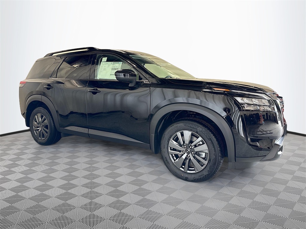2025 Nissan Pathfinder SV photo 3