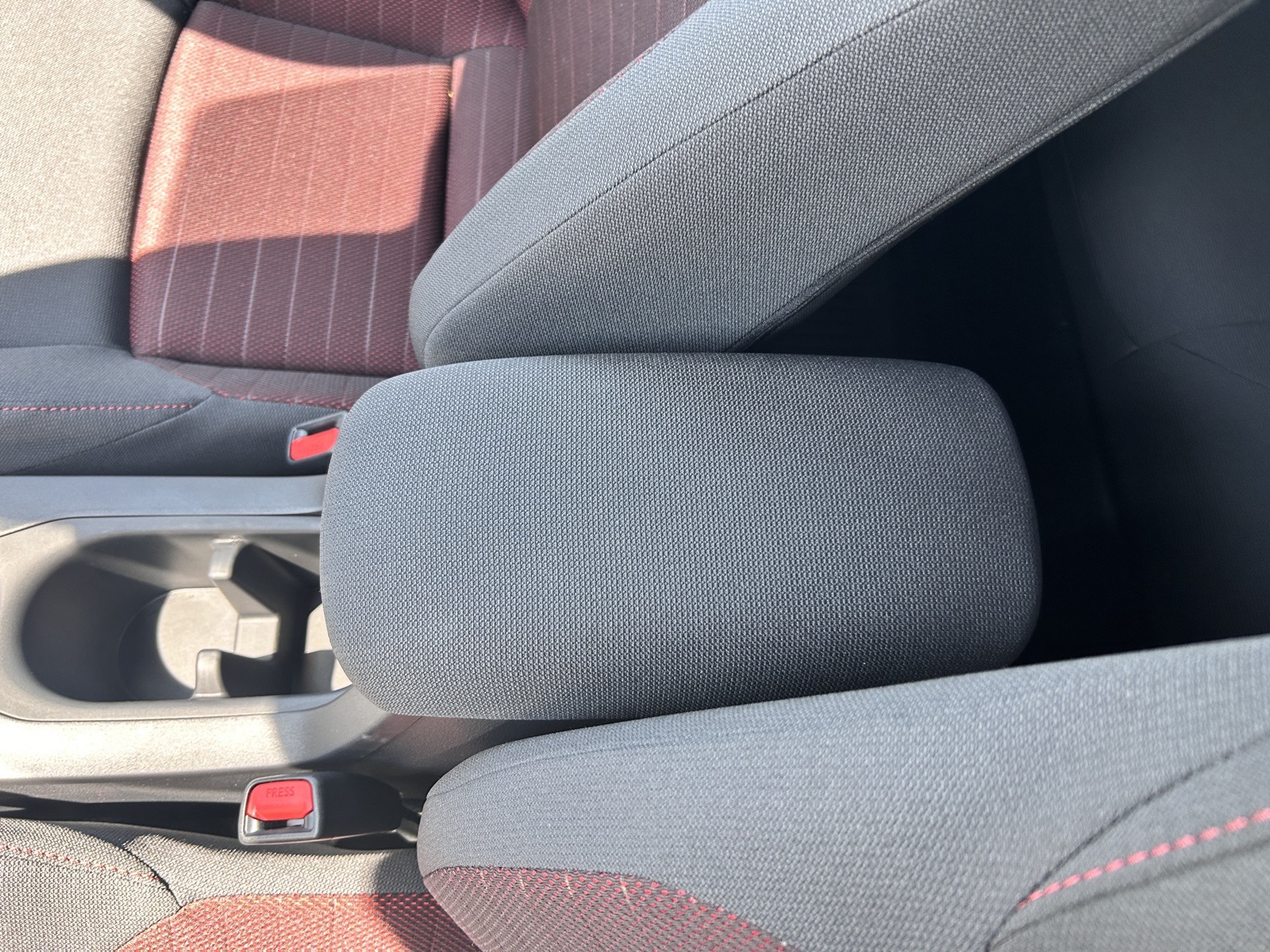 2025 Toyota Corolla Hybrid photo 37
