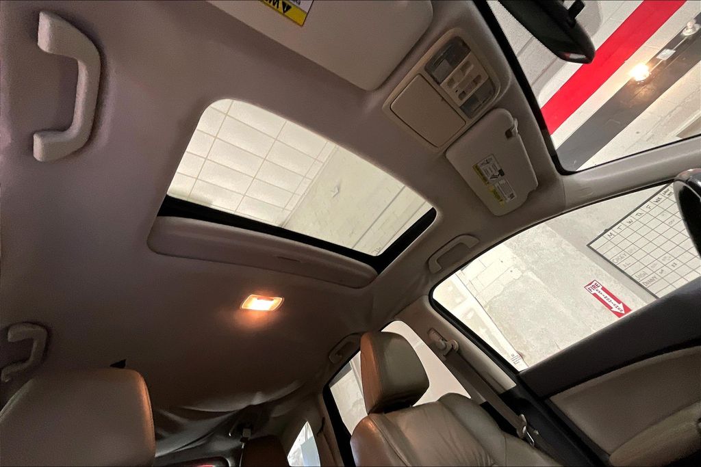2012 Honda CR-V EX-L photo 20