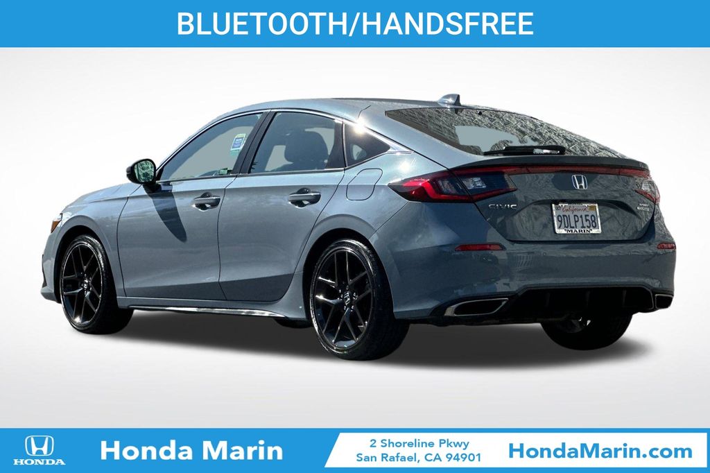 2022 Honda Civic Sport Touring photo 3