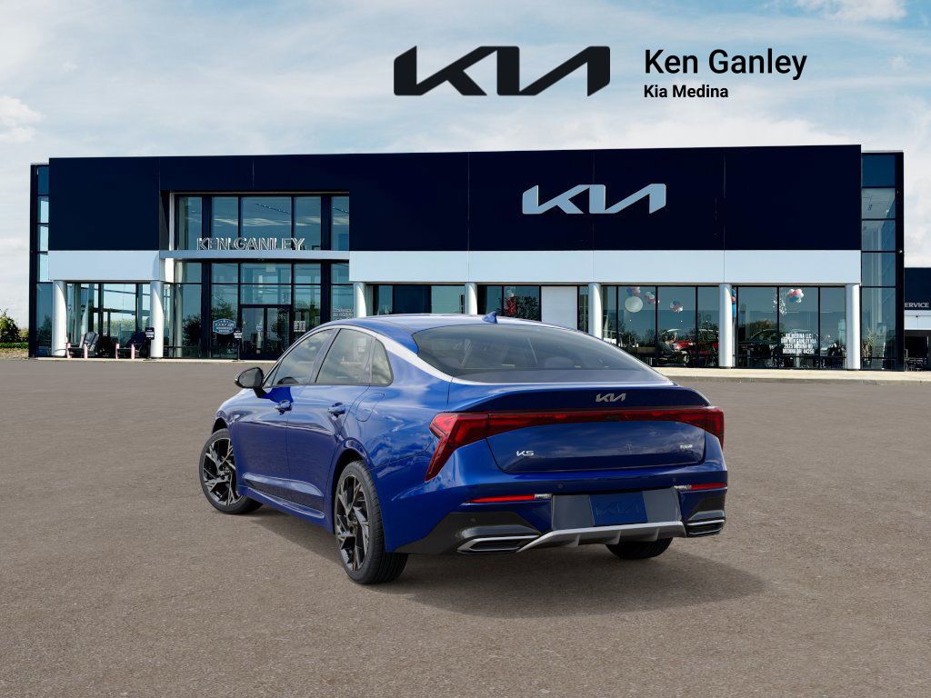 2026 Kia K5 GT-Line photo 2