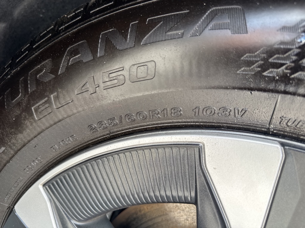 2024 Toyota bZ4X XLE photo 33