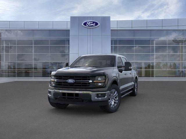 2025 Ford F-150 XLT photo 2