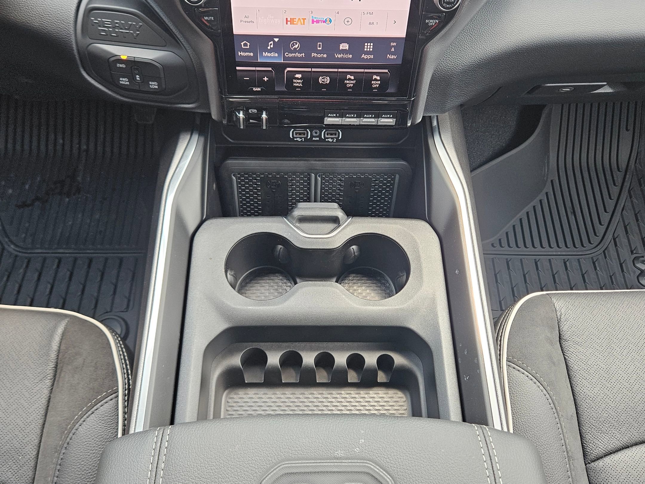 2025 Ram 2500 Laramie photo 10