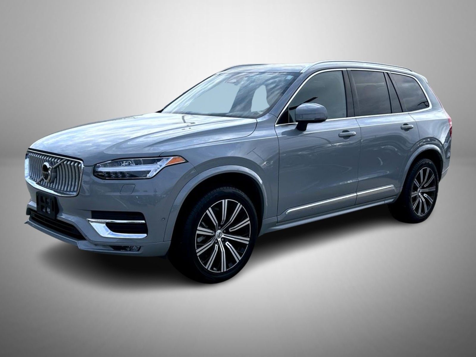 2024 Volvo XC90 Plus's photo