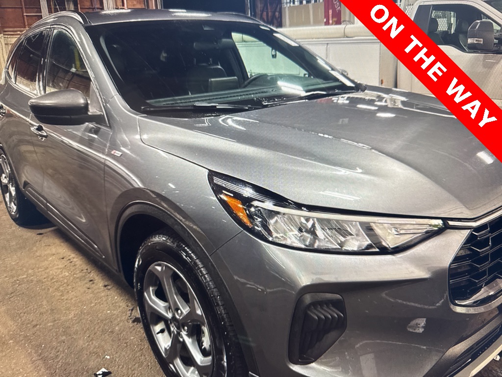 2025 Ford Escape ST-Line's photo