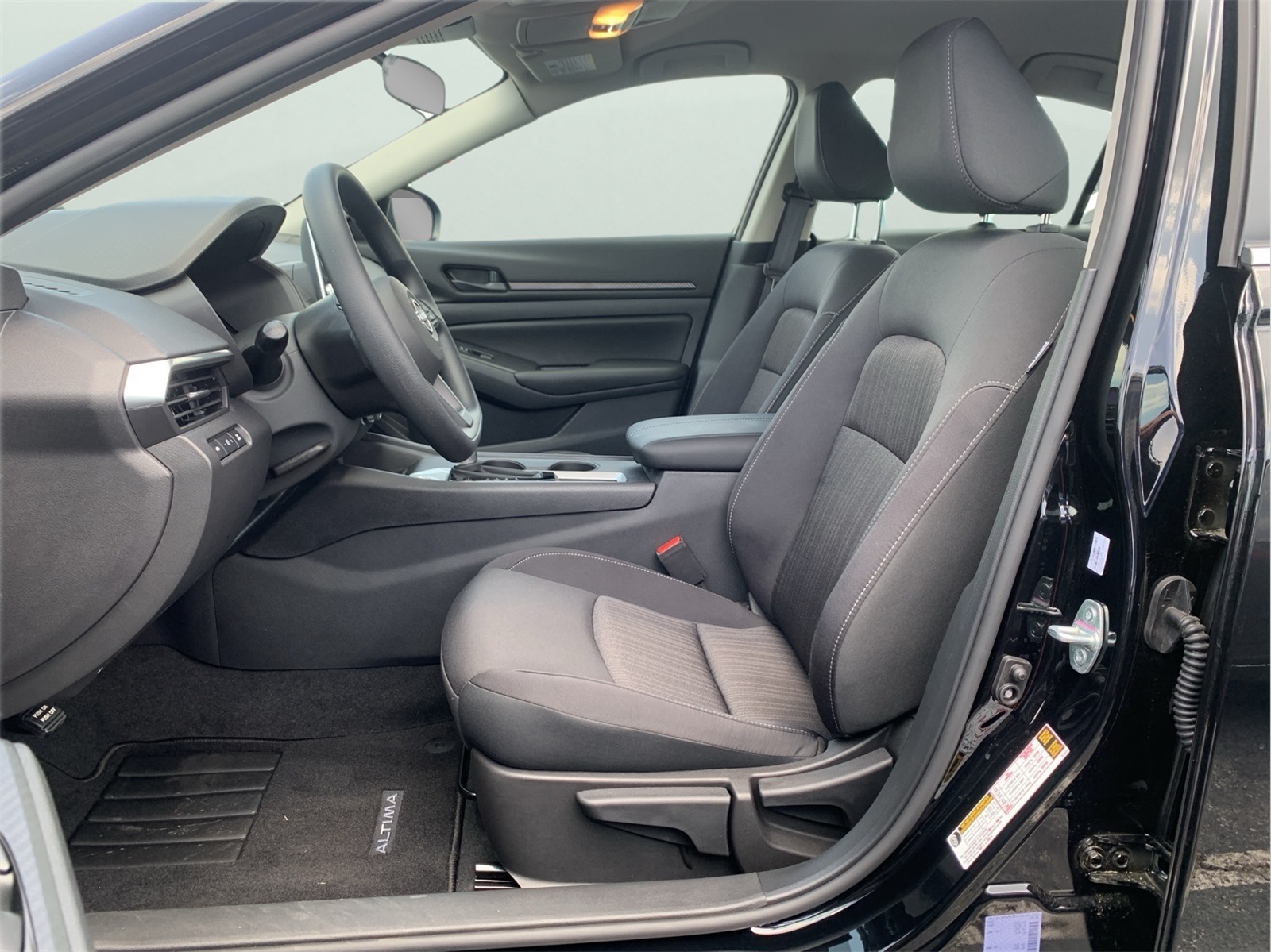 2025 Nissan Altima 2.5 S photo 12