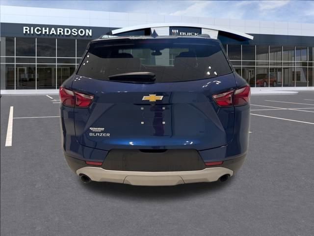 2022 Chevrolet Blazer 2LT photo 4
