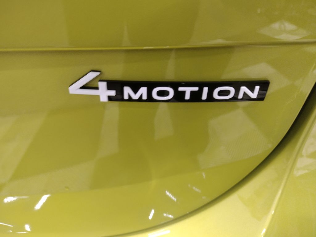 2025 Volkswagen ID. Buzz photo 13