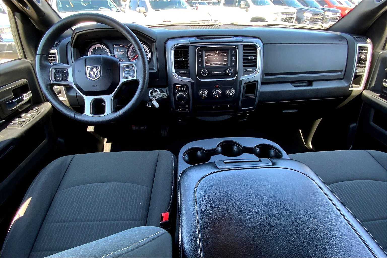 2024 Ram 1500 Classic Warlock photo 14