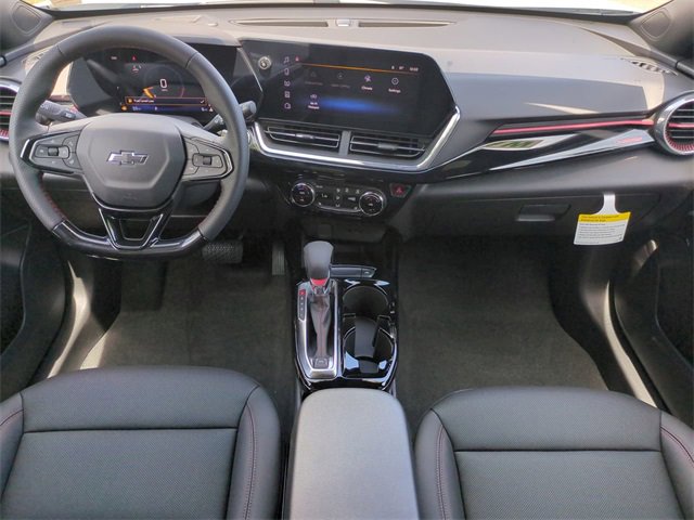 2025 Chevrolet Trax photo 13