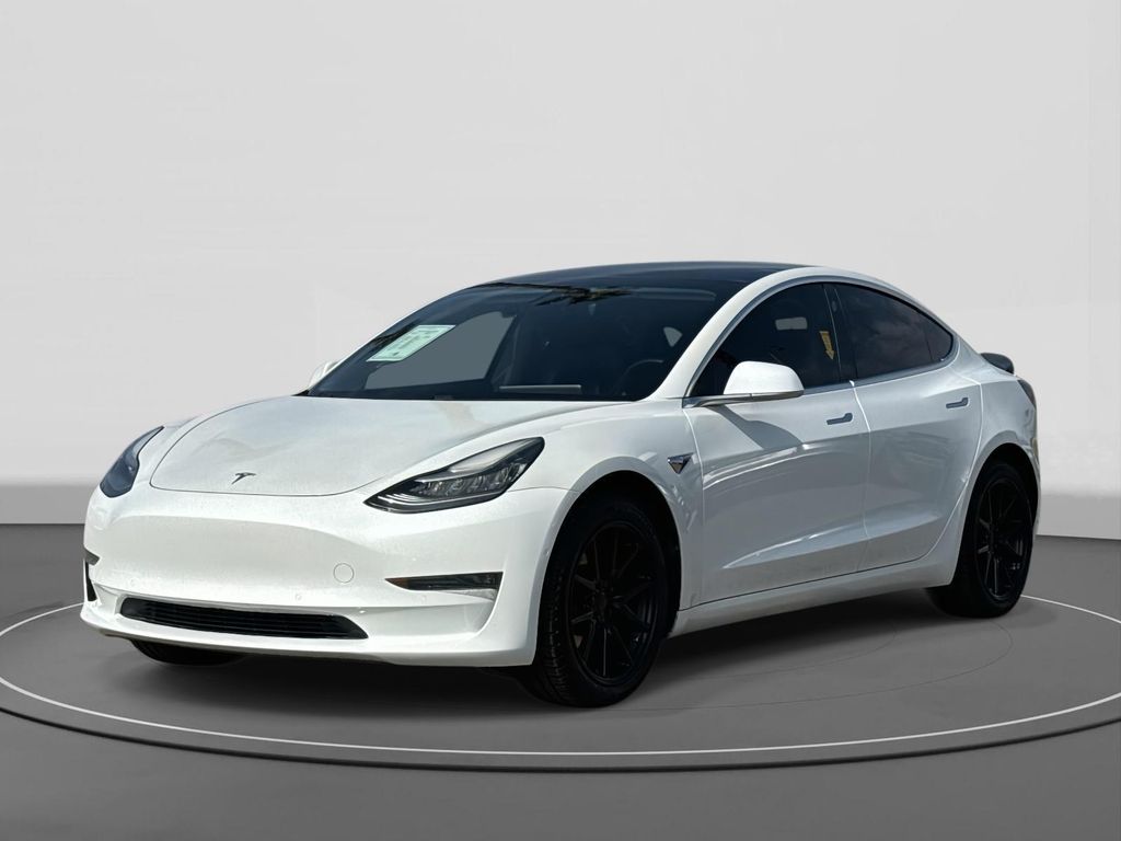 2019 Tesla Model 3 Base's photo