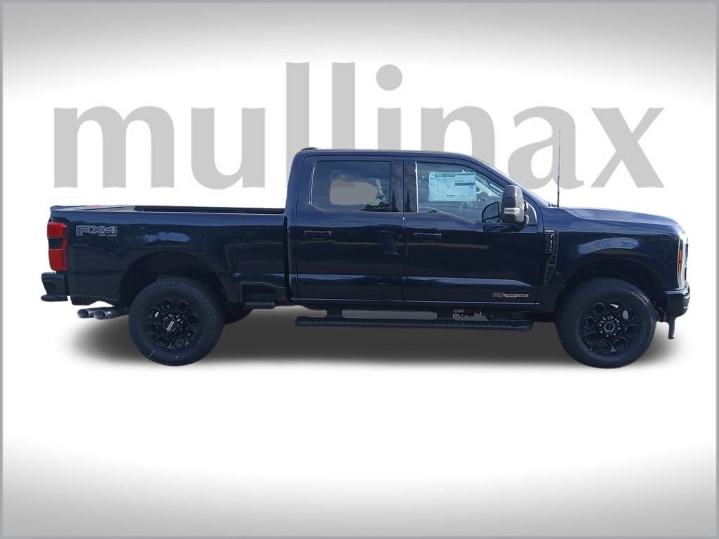 2025 Ford F-350 photo 2