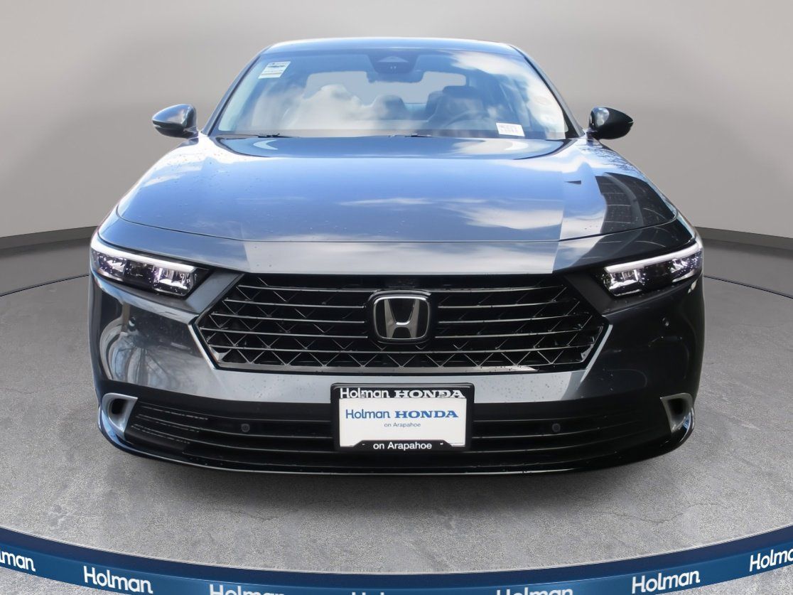2025 Honda Accord Hybrid Touring photo 3