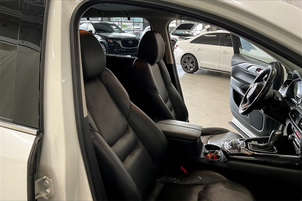 2022 Mazda CX-9 Touring photo 5