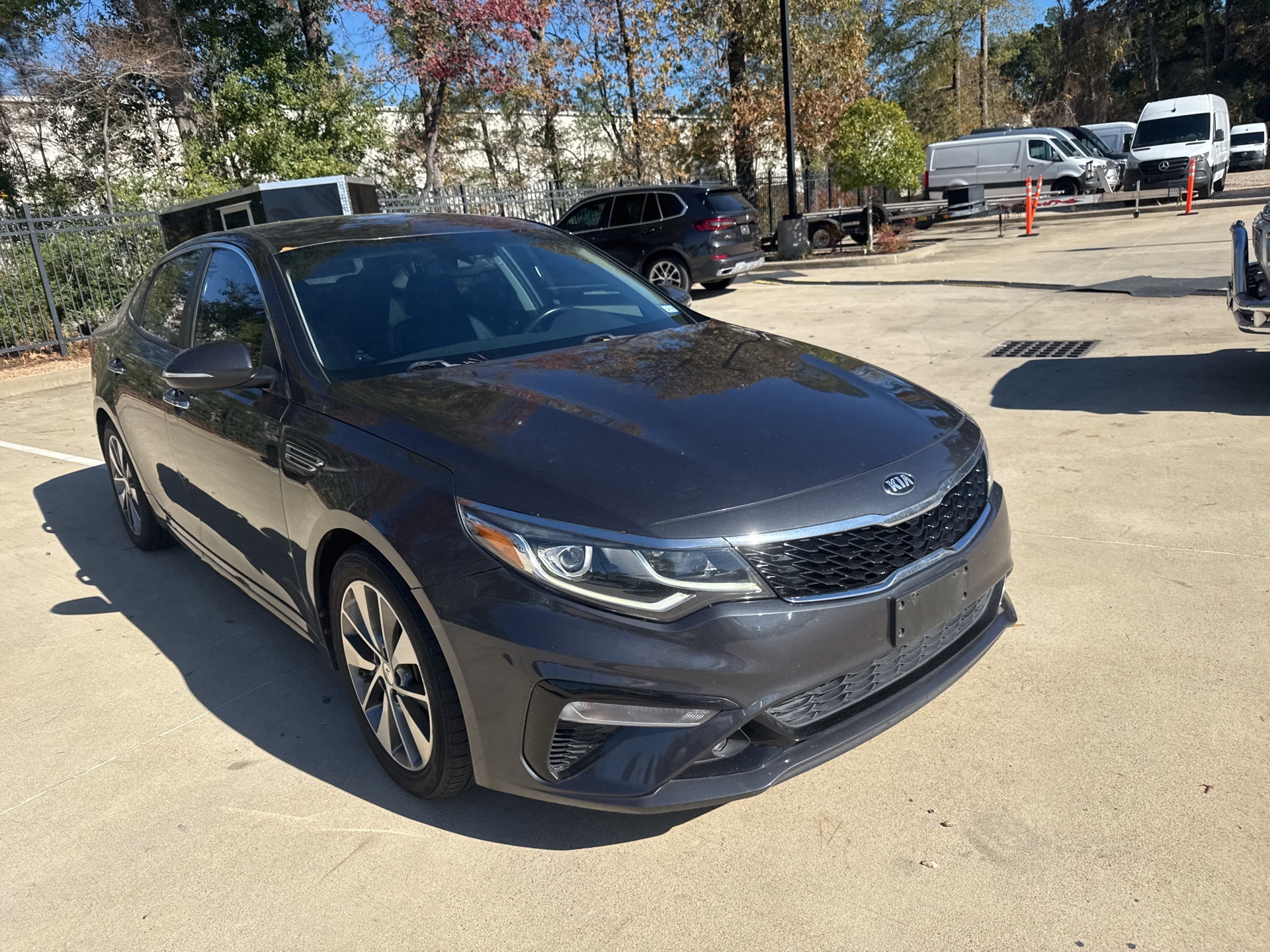 2019 Kia Optima S's photo