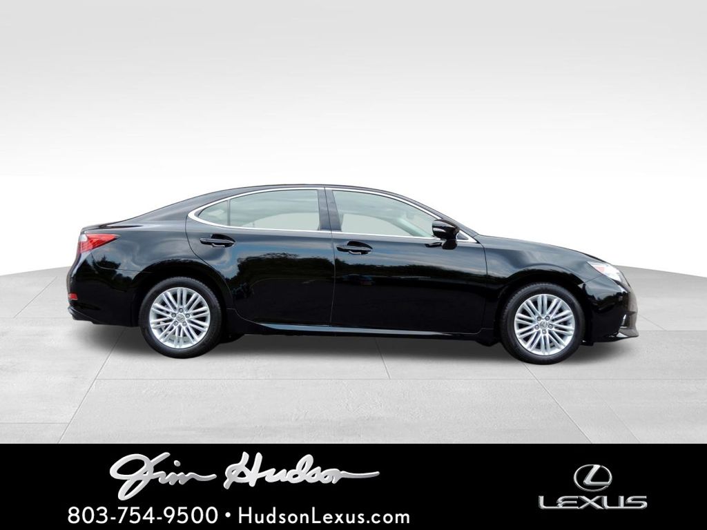 2014 Lexus ES 350's photo