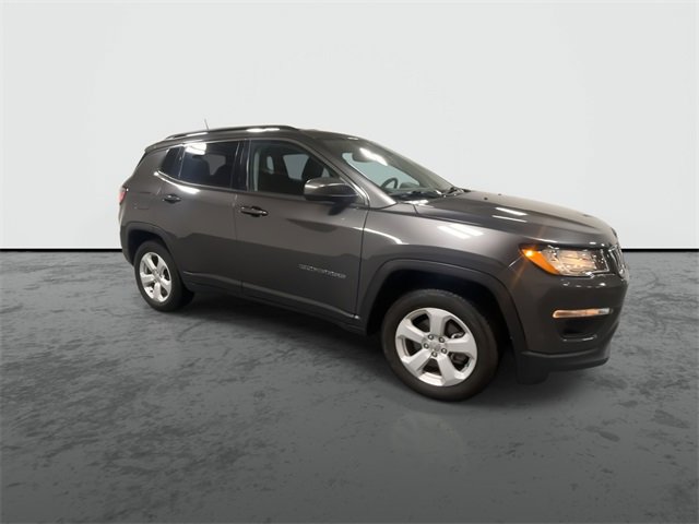 2021 Jeep Compass Latitude photo 2