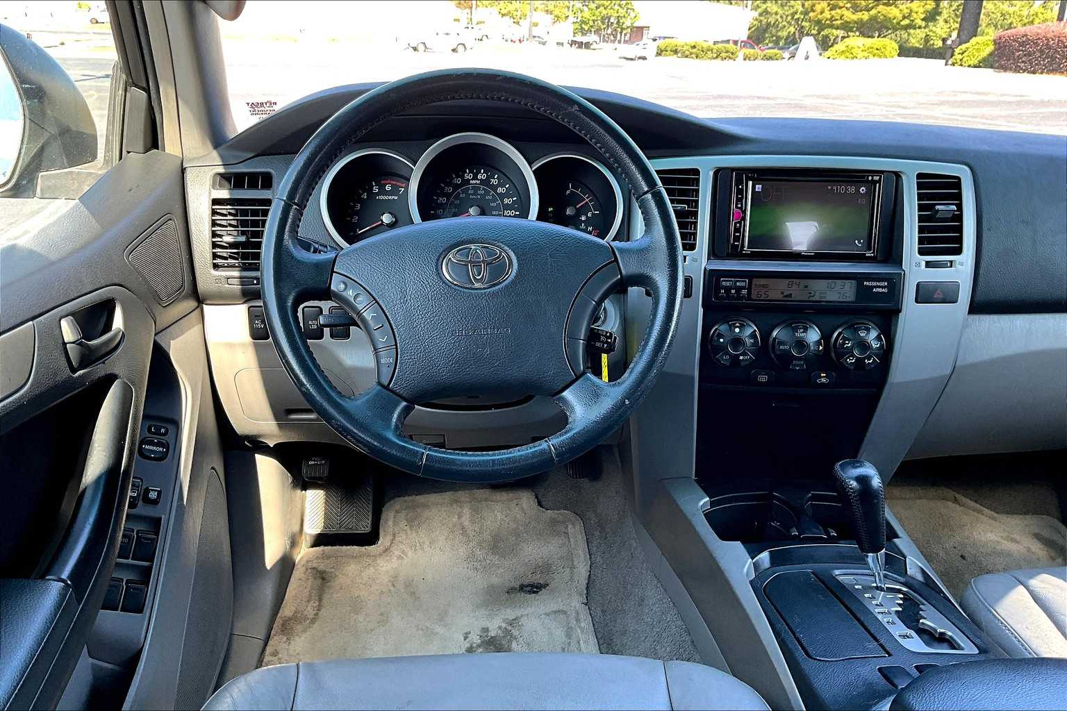 2007 Toyota 4Runner SR5 photo 3