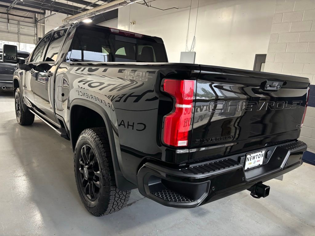 2025 Chevrolet Silverado 2500HD LTZ photo 28